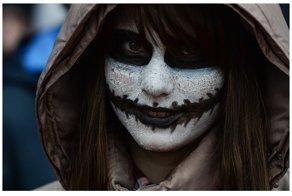 Сладость или гадость от детишек-упырей