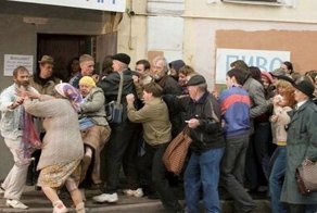 Жизнь в очереди: фотосвидетельства дефицита в СССР, которые запрещено было публиковать в прессе