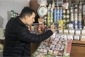 Живущий на "министерской диете" депутат сильно похудел и предложил увеличить потребительскую корзину