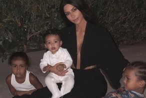 Ким Кардашян уличили в фотошопе снимка 5-летней дочери