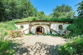 В Великобритании открыли отель для фанатов фильма "Властелин колец"