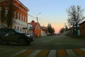 Я еду по главной и тормозить не собираюсь!