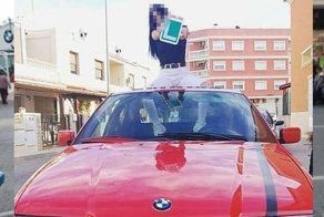 Наконец-то, она получила водительские права!
