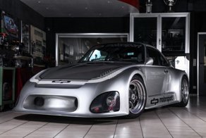 Ателье DP Motorsport построило реплику легендарного Porsche 935