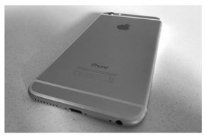 "Необходим для работы": СПИД-центр Иркутска купил на деньги из фонда новый iPhone