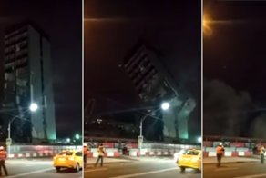 В Москве бизнес-центр рухнул прямо на проезжую часть: видео
