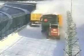 Авария дня. Водитель погрузчика погиб в Красноярском крае