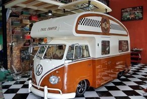 Volkswagen T1 - кемпер из Индонезии от «Yumos Garage»