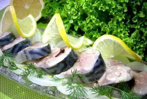 Скумбрия, маринованная по-домашнему