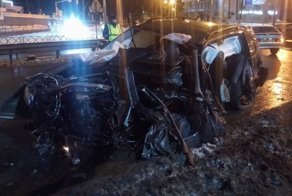 Авария дня. В Ярославле погиб водитель BMW