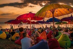 Австралийцев попросили не ездить на Бали