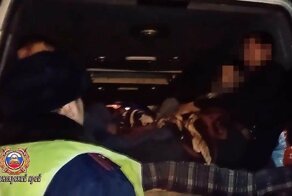 Из Москвы в Киргизию с комфортом: 26 человек и тандыр в одном фургоне