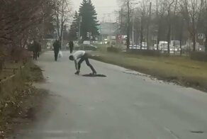 В Питере очевидец заснял мастера нового стиля капоэйры