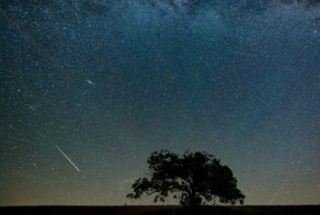 Во время сегодняшнего зимнего солнцестояния можно будет наблюдать полнолуние и метеоритный дождь