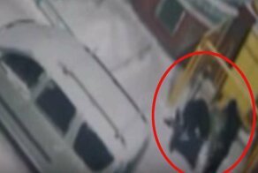 В Рязани двое футболистов ограбили женщину: видео