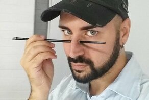 Что у парня с головой? Художник экспериментирует с лицом, создавая сюрреалистичные иллюзии