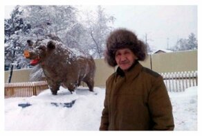 Праздник к нам приходит: якутский умелец слепил из навоза символ наступающего года