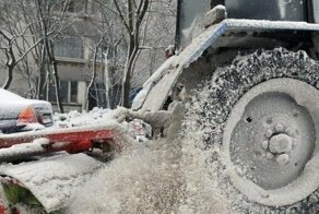 Нелепо и страшно: парня перемололо снегоуборщиком в Москве