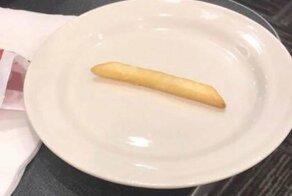 Подборка случаев, когда бармены и официанты подняли настроение клиентам