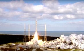 Гитарист "Queen" записал песню в честь достижения зондом астероида Ultima Thule