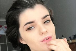 Женщины присоединяются к челленджу быть собой - даже седой!