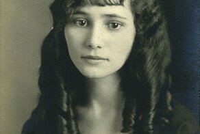 Мгновения прошлого: как выглядели юные леди 100 лет назад