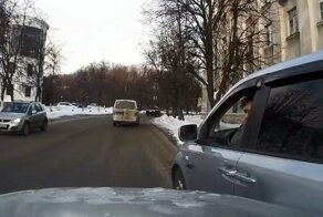 Учитель проучил наглеца в Ярославле