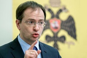 Владимир Мединский запретил критиковать фильм "Т-34"