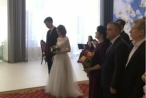 Когда сказал лучшим друзьям приходить на свадьбу в костюмах