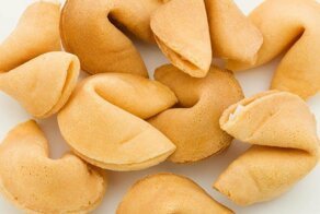 В китайском печенье встречаются забавные предсказания