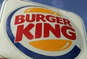 "Макдоналдс" потерял Биг Мак, и "Бургер Кинг" не упустил случая над ним поиздеваться
