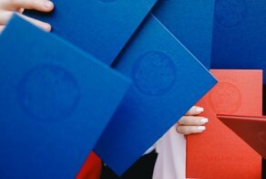 Почему в России так легко стать «липовым» специалистом?