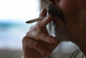 На Гавайях запретят продажу сигарет лицам младше ста лет