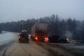 Авария дня. Форд залетел под фуру в Нижегородской области