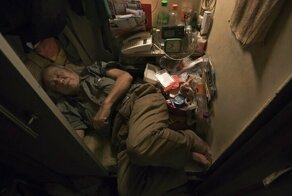 Как живут люди в гонконгских квартирах-гробах