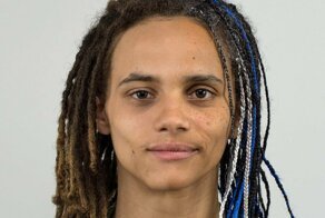 Фотограф объединил двух родственников в одном портрете и показал всем силу и мощь генетики