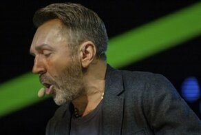 Шнуров творчески среагировал на заявление Суркова о торжестве путинизма