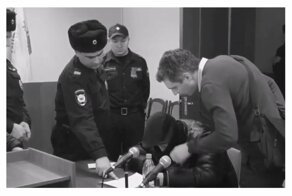 Сын мэра Чебоксар напал на полицейского, помешавшего ему кататься на лимузине