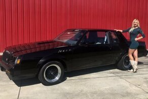 Культовый Buick GNX без пробега продадут на аукционе