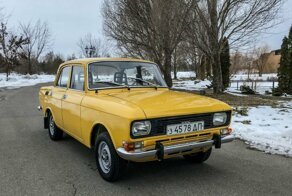 "Москвич-2140" 1983 года с пробегом 2000 километров