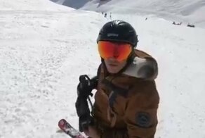 Побег лыжников от лавины попал на видео