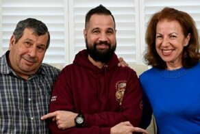 Отдали сыну часть себя. В буквальном смысле
