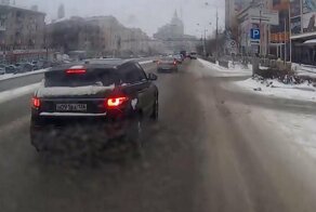 Авария дня. Когда зеркала и поворотники для красоты