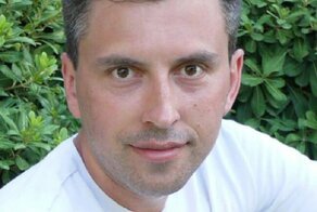 Чиновник Роскосмоса назвал жителей хрущевок "скотобазой"