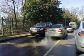 В России запретили штрафовать водителей, не уступивших дорогу встречным авто