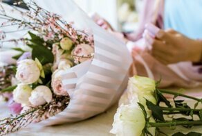 Из-за 8 Марта тысячи российских мужчин угодили в долговую яму