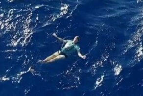 Джинсы спасли немцу жизнь в море