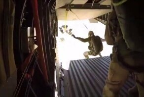 Парашютисты