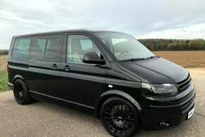 Микроавтобус Volkswagen Multivan с двигателем от Porsche 911 Turbo