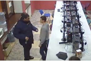 Чем больше шкаф, тем громче падает